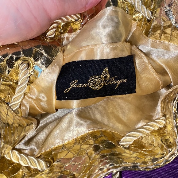 Jean Boyce crossbody bag . Outer shell man made 100% polyester. 9 inches across - Picture 6 of 6